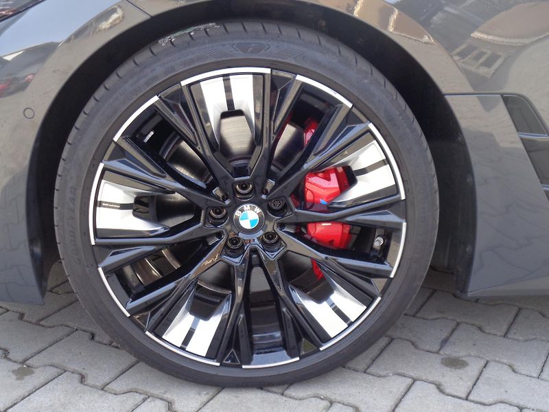 BMW Řada 4 420d xDrive Gran Coupe M-Sport - fotka 6 z 29