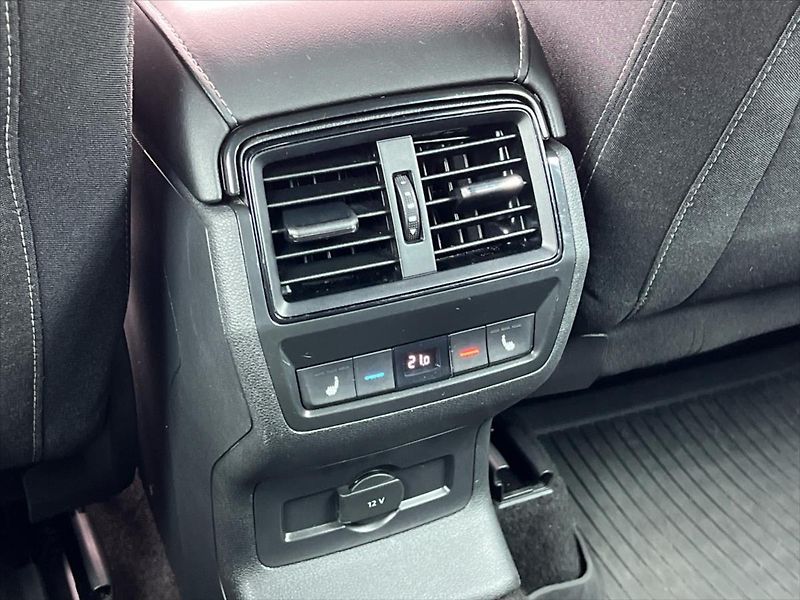 Škoda Karoq 1,5 TSi 110kW 7DSG SPORTLINE - fotka 21 z 30