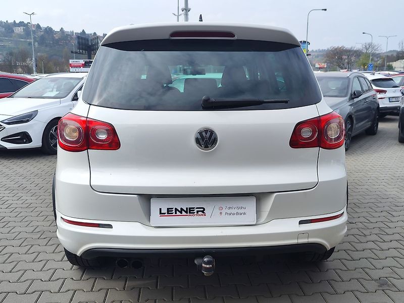 Volkswagen Tiguan 2.0 TDi/125kW R-Line 4motion - fotka 6 z 30