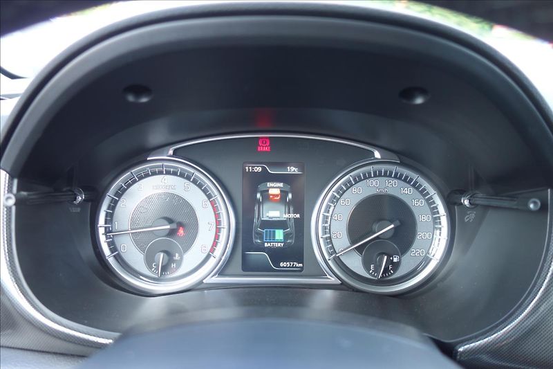 Suzuki Vitara 1,4 BJet,ČR,SERV.KN.,ELEGANCE. - fotka 33 z 40