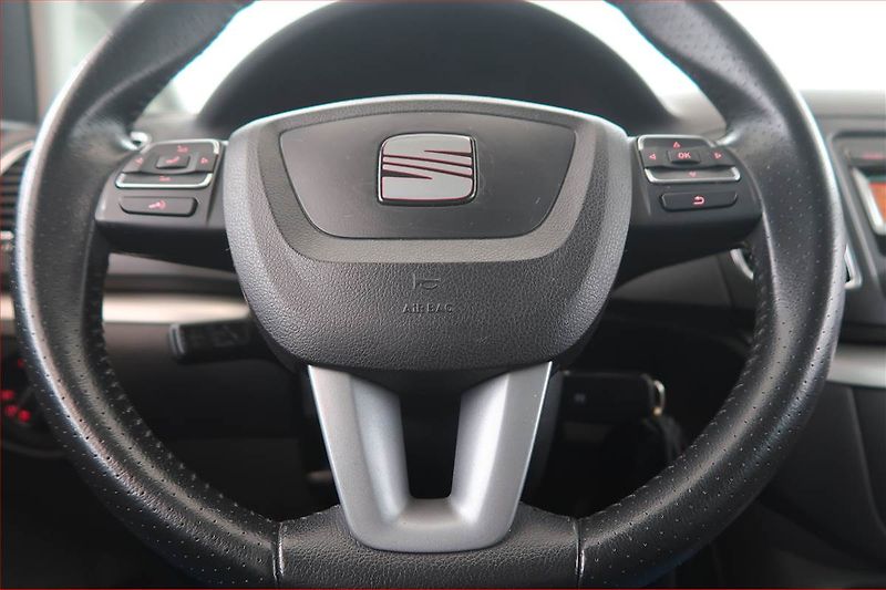 Seat Alhambra (2011) 1.4 TSI, 7 míst, Serv.kniha - fotka 14 z 19