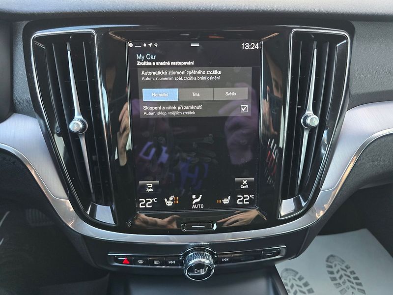 Volvo V60 184kW B5 4x4 CROSS COUNTRY - fotka 33 z 50