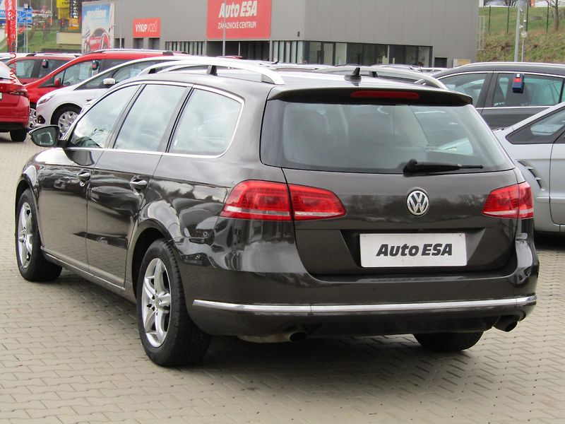 Volkswagen Passat (2012) 2.0TDi 4x4, DSG, bixen - fotka 4 z 16