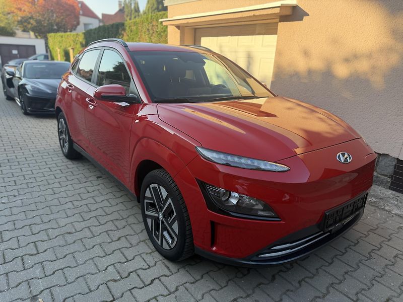Hyundai Kona eletric-TOP STAV- záruka-40kWh - fotka 9 z 20