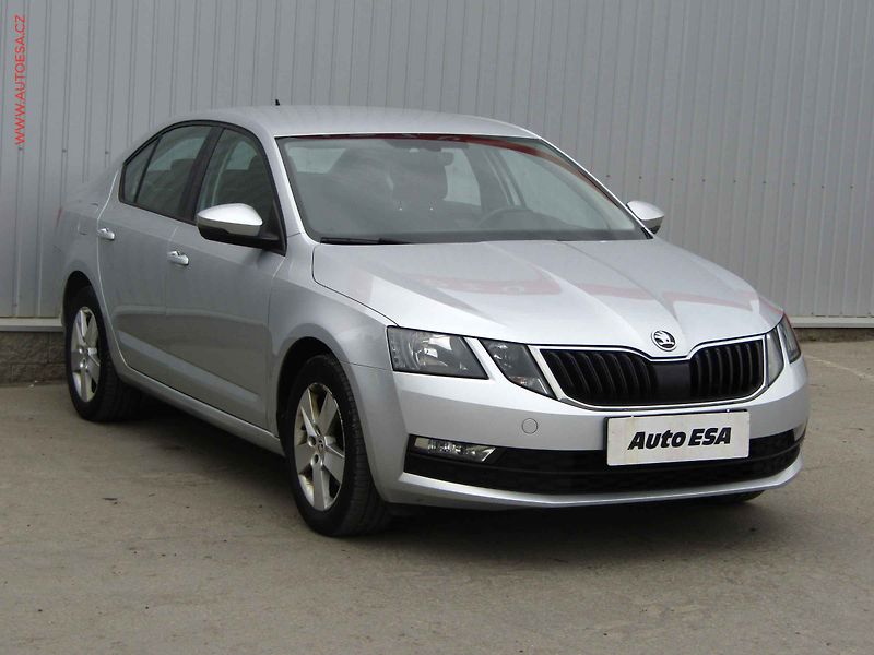 Škoda Octavia (2019) 1.6 TDi, ČR, Ambition - fotografie inzerátu
