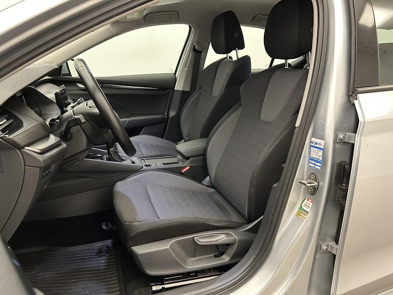 Škoda Octavia 2.0 TDI Ambition Plus Extra - fotka 7 z 21