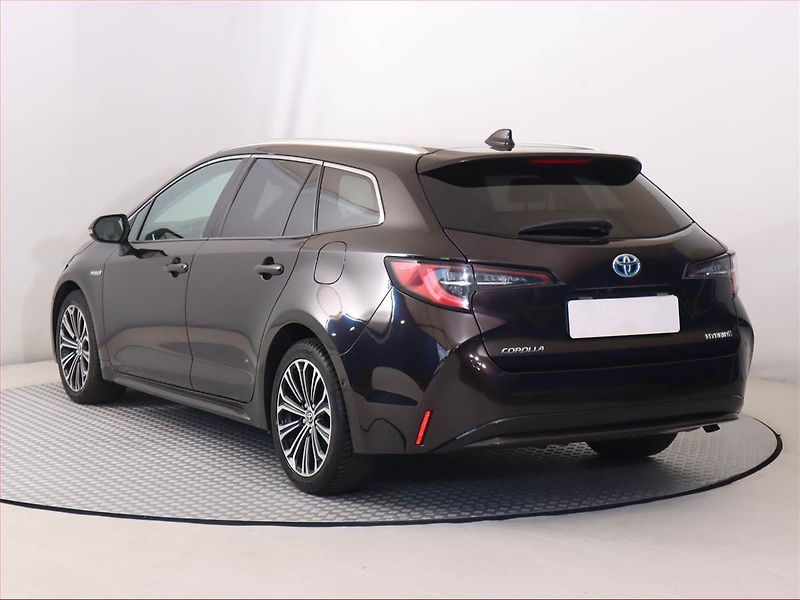 Toyota Corolla (2020) 1.8 Hybrid, Automat - fotka 4 z 20