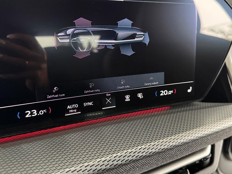 Audi Q5 TDI Quattro*S-LINE*360*SKLADEM - fotka 31 z 45