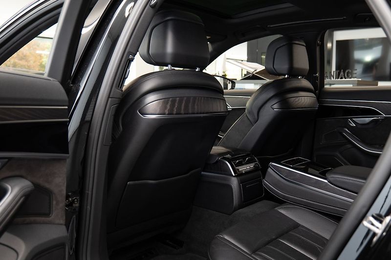 Audi A8 Vzduch. podvozek/Masážní sedad - fotka 10 z 25