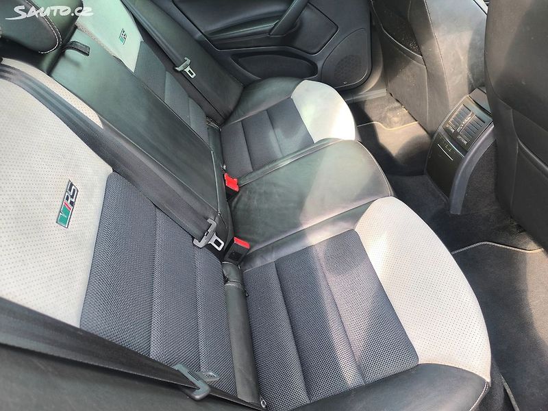 Škoda Octavia RS125KW,KRÁSNÁ,SERVISKA,185TKM - fotka 7 z 28