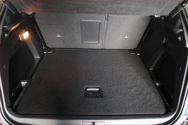 Peugeot 3008 (2021) 1.2 PureTech, Serv.kniha - fotka 13 z 18