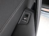 BMW Řada 5 (2017) Luxury Line 520d xDrive, 4X4 - náhled 13
