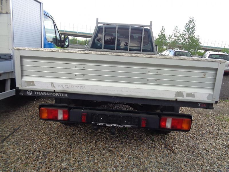 Volkswagen Transporter 2,5 TDI - fotka 4 z 8