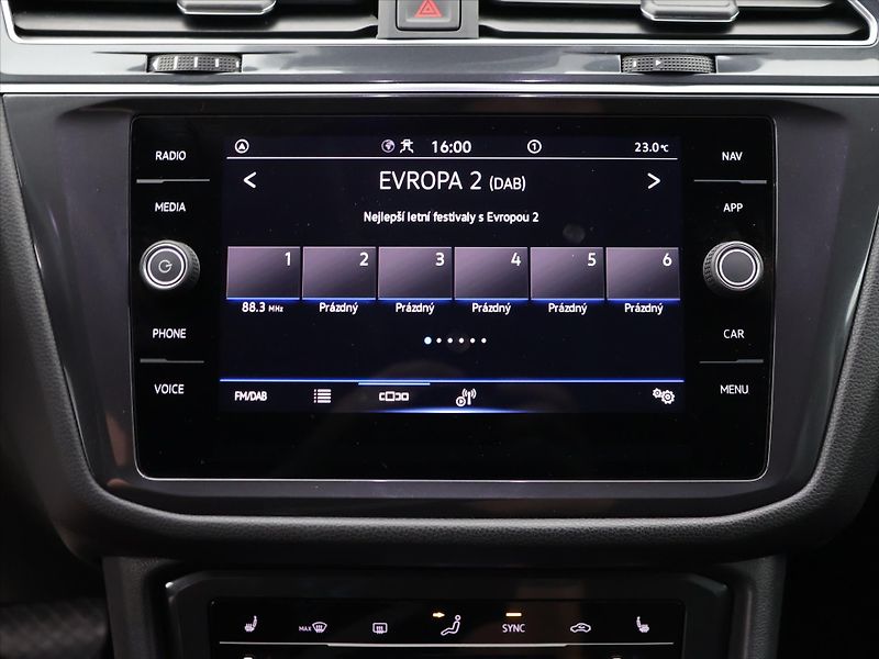 Volkswagen Tiguan 1,5 TSI EVO 110kW DSG Elegance - fotka 17 z 26