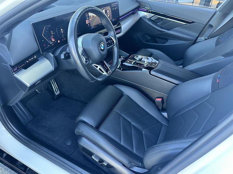 BMW Řada 5 520d Touring - fotka 5 z 16