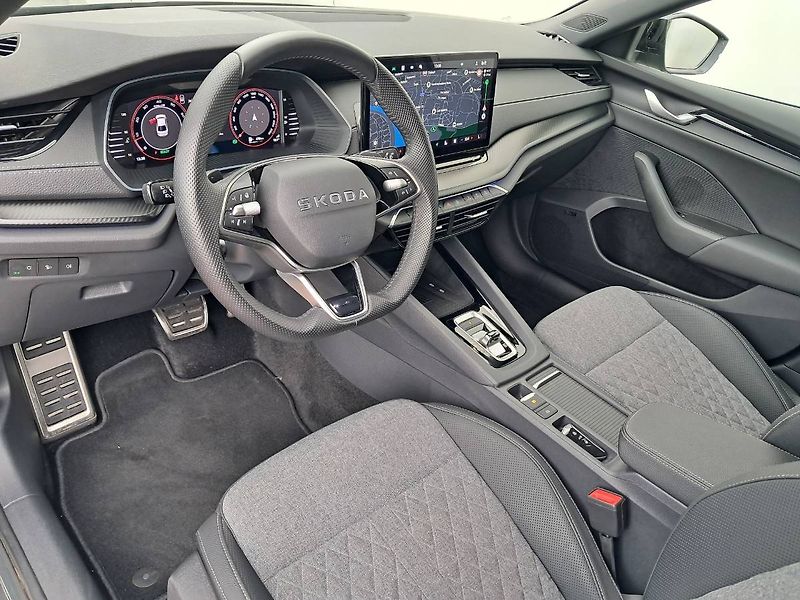 Škoda Octavia (2026) IV FC Sportline 1.5 TSI m-HEV - fotka 21 z 31