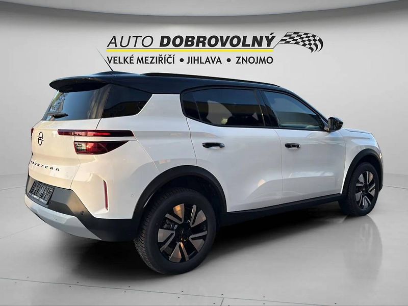 Opel Frontera (2025) GS Hybrid 1.2 TURBO (107kW/145 - fotka 8 z 26