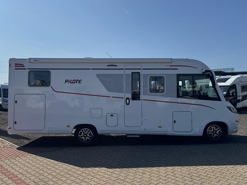 Pilote (2026) G740FGJ Expression - fotka 7 z 35