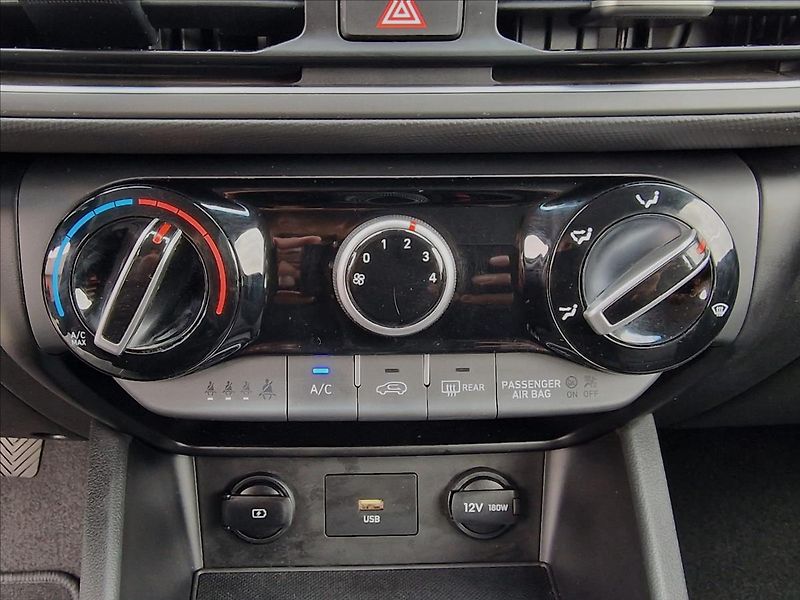 Hyundai Kona 1.0T-GDI 88kW Start,ČR,1.Maj. - fotka 31 z 47