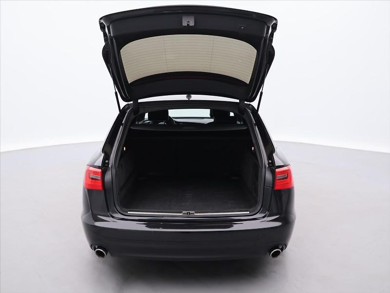 Audi A6 3,0 TDI quattro S-line Aut. - fotka 9 z 31