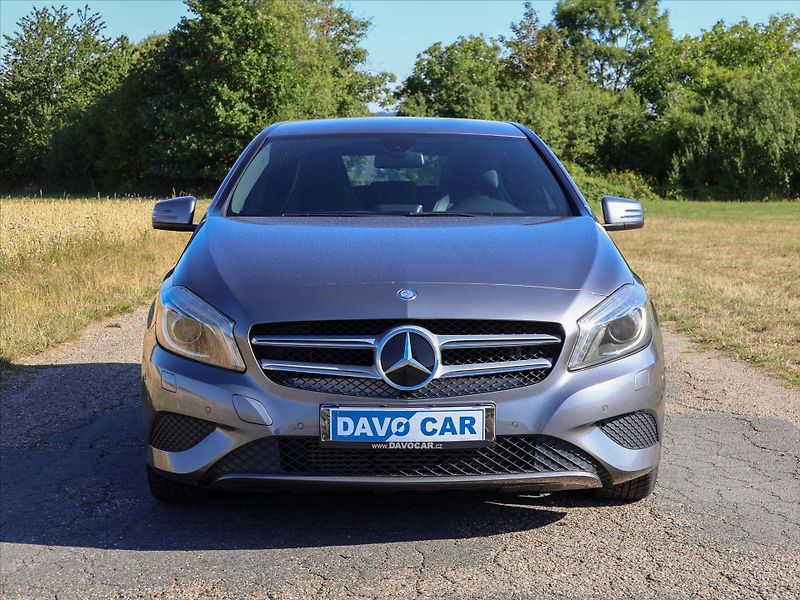 Mercedes-Benz Třídy A 2,1 200CDI 100kW Aut. Kůže - fotka 2 z 36