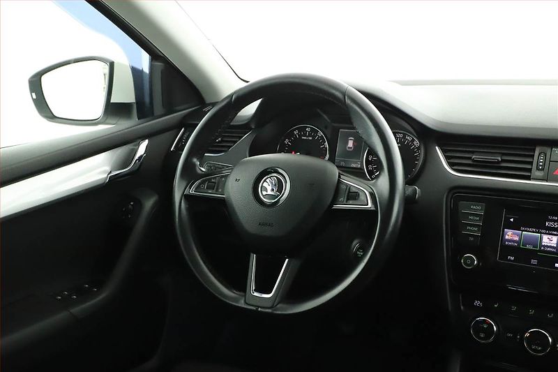 Škoda Octavia (2014) 1.2 TSI, Tempomat - fotka 8 z 14