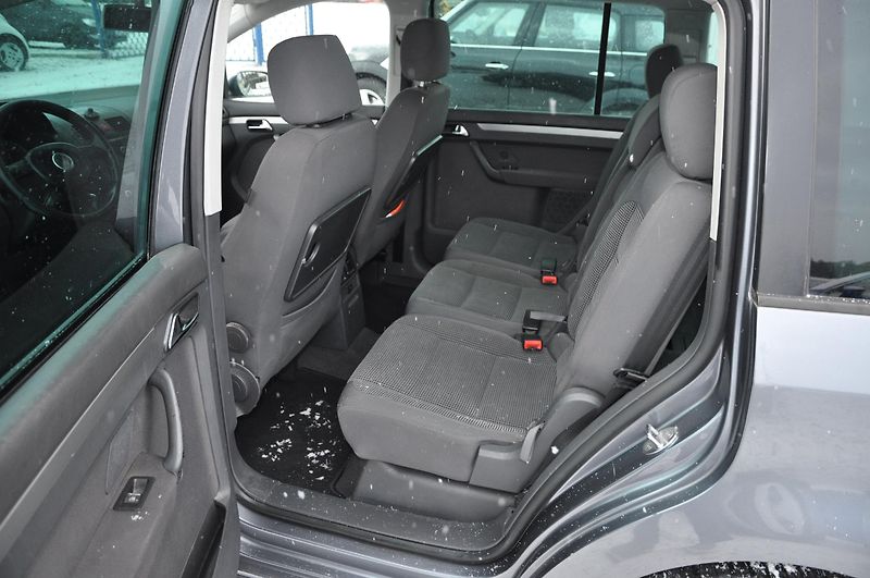 Volkswagen Touran 1.9TDi 77kW  - fotka 8 z 14