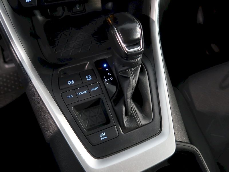 Toyota RAV4 (2021) ACTIVE 2.5 HYBRID 131KW - fotka 27 z 32