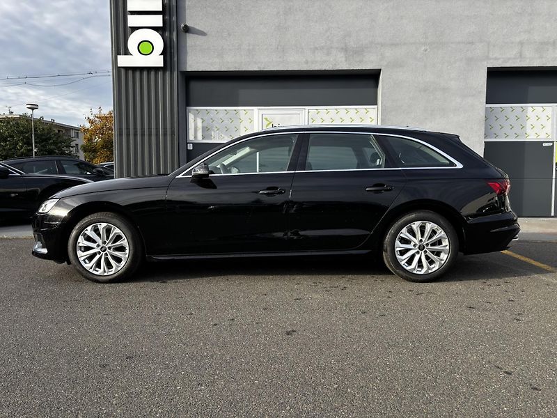 Audi A4 (2024) Avant Advanced 35 2.0 TFSI - fotka 5 z 13