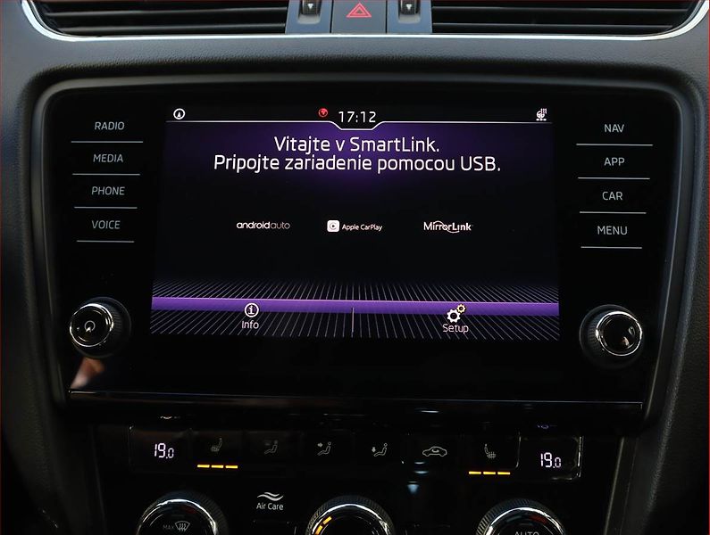 Škoda Octavia (2018) Elegance 1.5 TSI, Automat - fotka 19 z 21