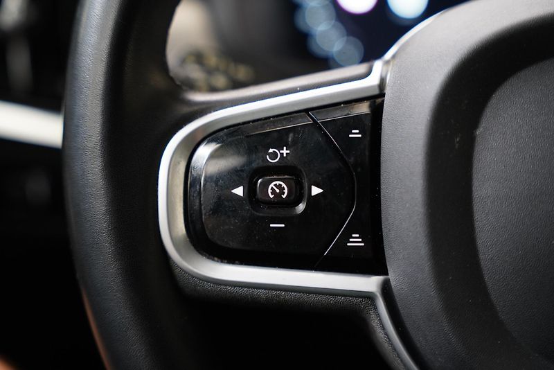 Volvo V90 - fotka 14 z 26