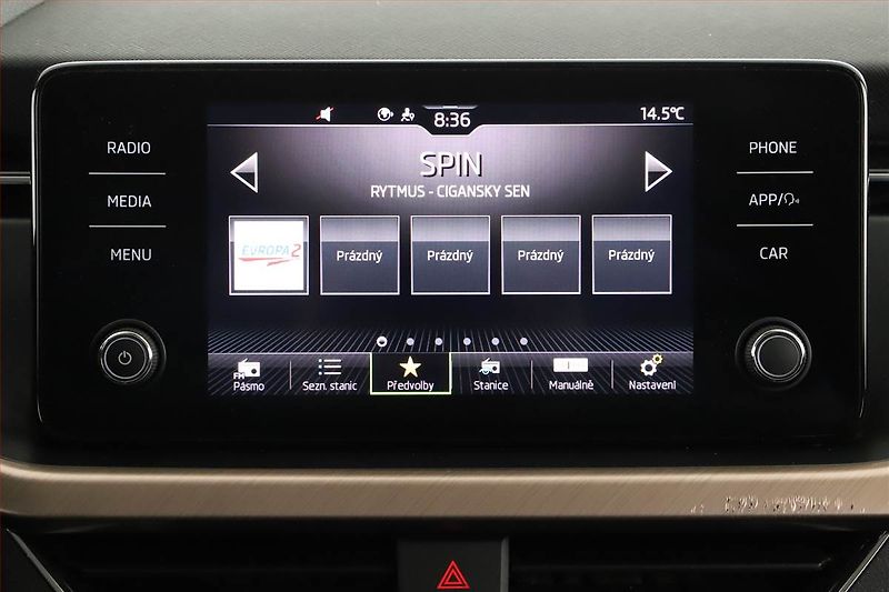 Škoda Kamiq (2021) Style 1.0 TSI, ČR,1.maj - fotka 12 z 19