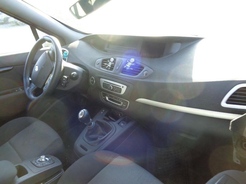 Renault Grand Scénic (2014) VOLAT 602 805222 - fotka 2 z 6
