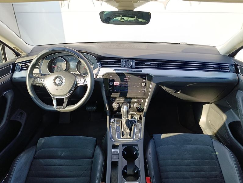Volkswagen Passat 2.0TDI DSG ČR 1. MAJITEL DPH - fotka 19 z 30