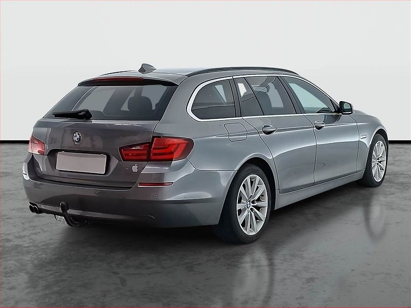 BMW Řada 5 (2012) 525d xDrive, 4X4, Automat - fotka 5 z 21