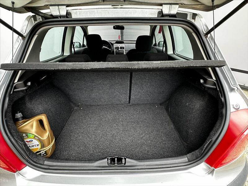 Peugeot 307 1.6 80kW - fotka 15 z 30