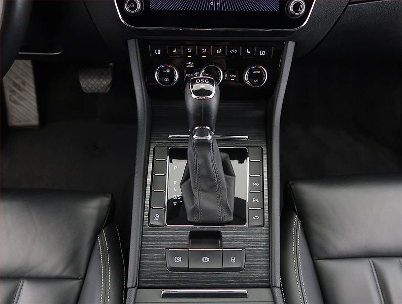 Škoda Superb (2020) Style 2.0 TDI - fotka 13 z 28