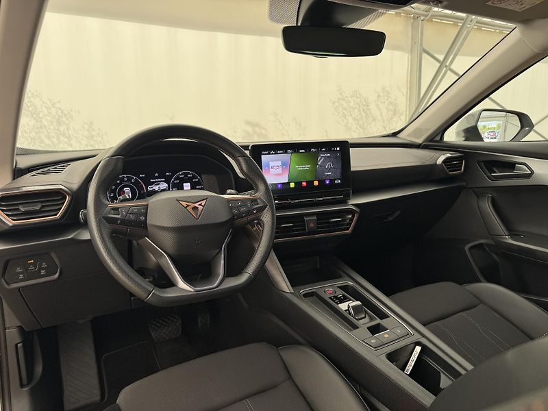 Cupra Formentor 1.5Tsi*CZ*DPH*1-MAJ*ZARUKA* - fotka 18 z 43