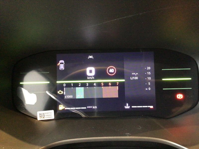 Dacia Jogger (2026) MAXIMÁLNÍ MOŽNÁ VÝBAVA 7 AKCE - fotka 11 z 12