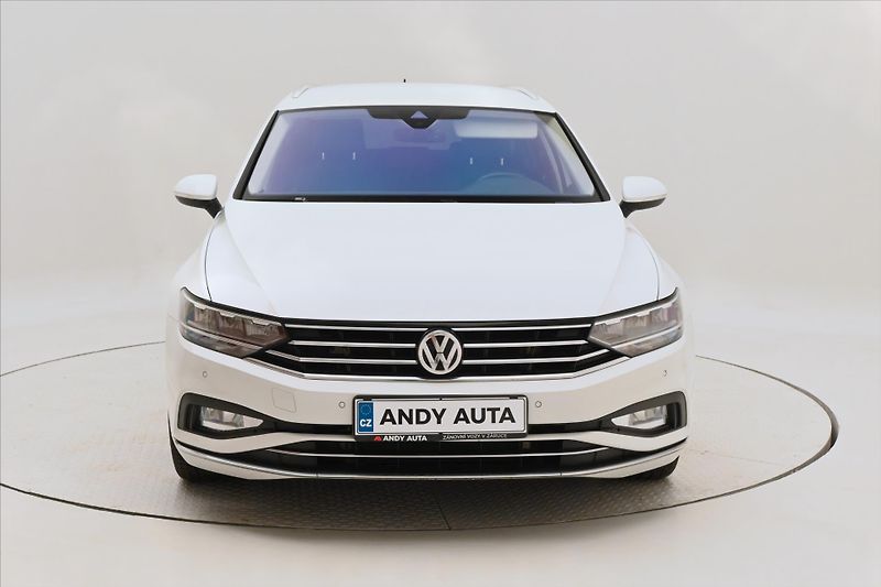 Volkswagen Passat 2,0 TDI 110 kW DSG Elegance Zá - fotka 2 z 33