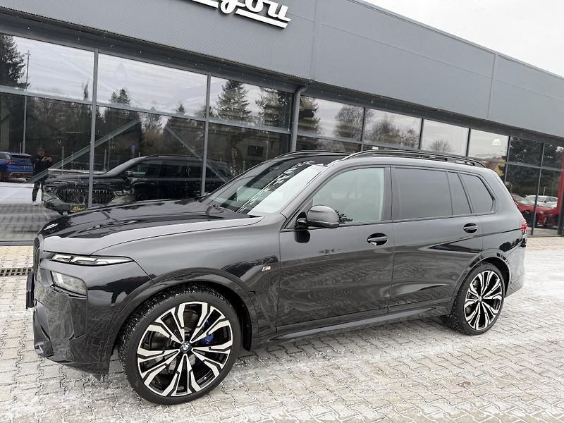 BMW X7 (2024) 40XD 250kW M-PAKET NZN R23 CZ! - fotka 3 z 49