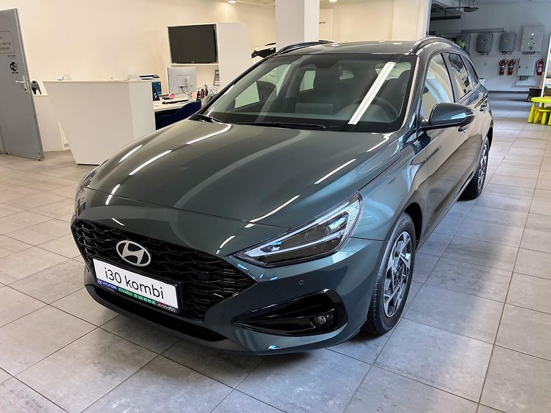 Hyundai i30 1,6 T-GDi 110kW DCT GO CZECH - fotka 6 z 20
