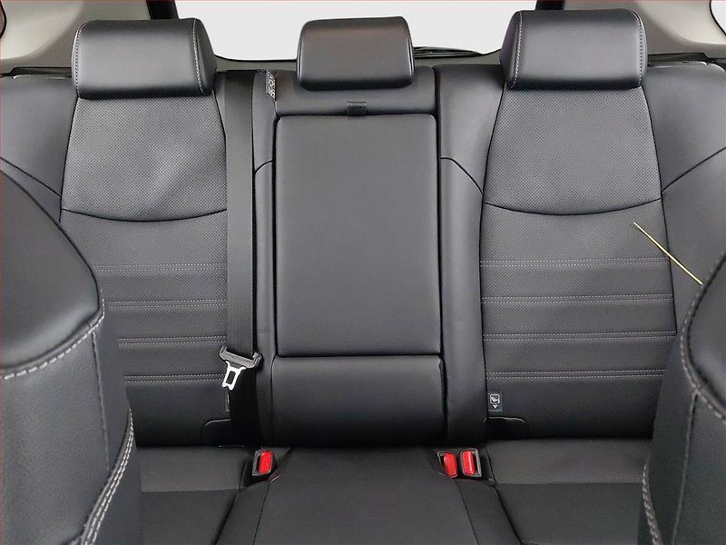 Toyota RAV4 (2022) 2.5 Hybrid - fotka 10 z 18