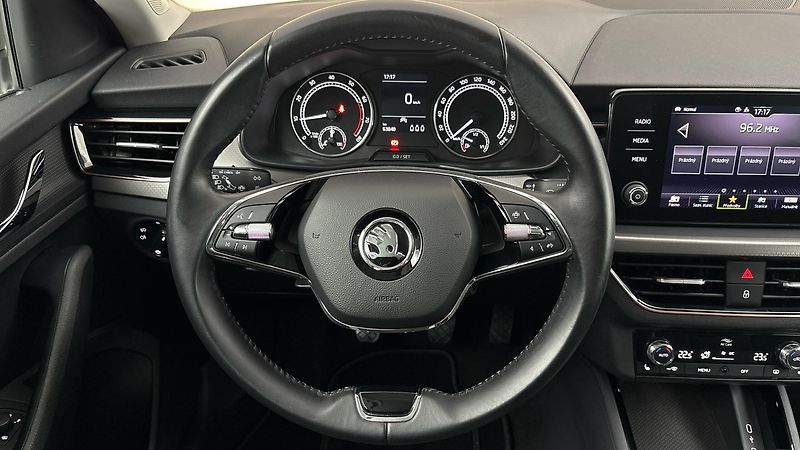 Škoda Scala 1.0 TSI Style - fotka 9 z 27