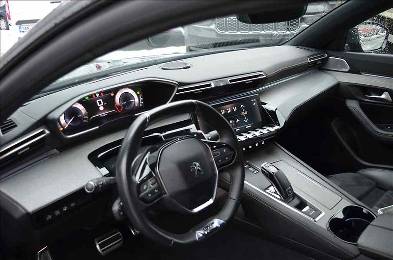 Peugeot 508 (2019) 1,6 PT GT LINE - fotka 14 z 23
