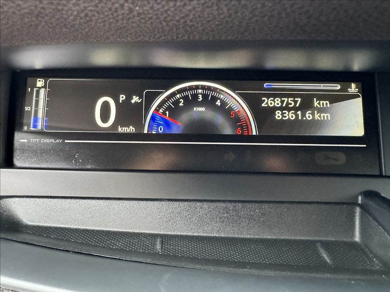 Renault Grand Scénic 1,5 dCi 7míst Navi Bose tažné - fotka 28 z 50