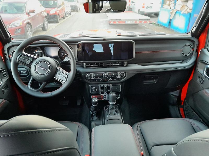 Jeep Wrangler (2024) Unlimited 2,0T  Rubicon ČR - fotka 21 z 44