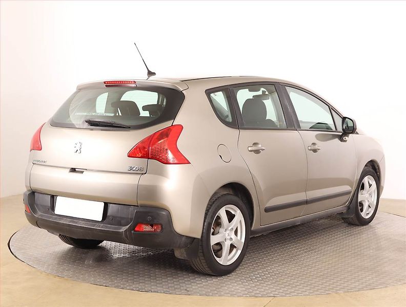 Peugeot 3008 (2011) 1.6 HDi, Serv.kniha, Tempomat - fotka 5 z 16