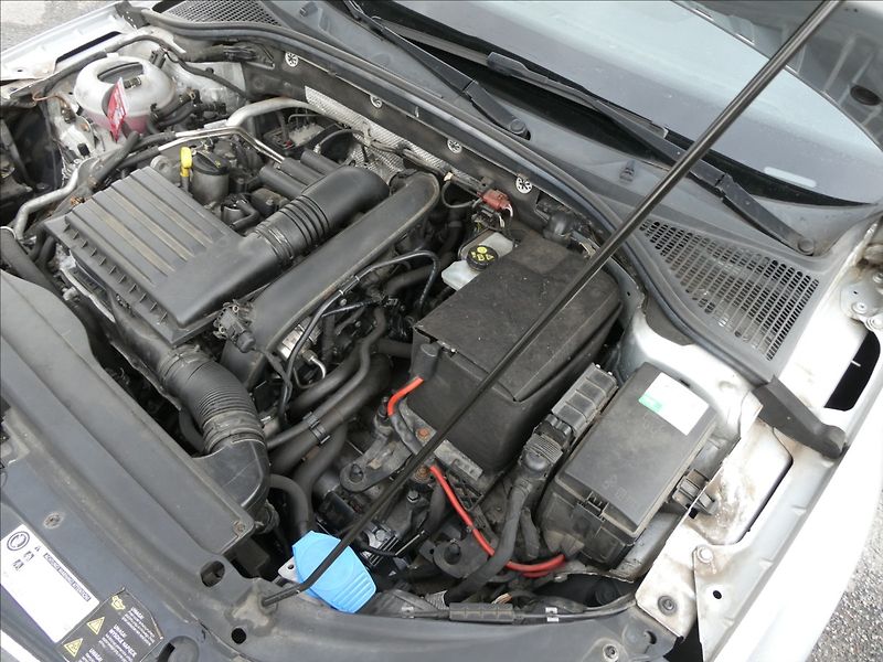 Škoda Octavia 1,4 TSi 110kW DSG, 2x Alu kola - fotka 38 z 42