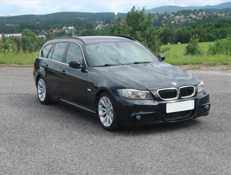 BMW Řada 3 (2010) 325 d, po STK, Tažné - fotografie inzerátu